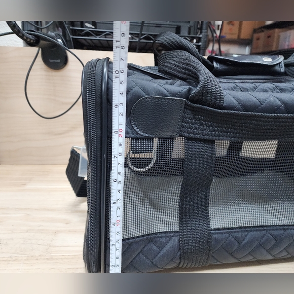 Sherpa deluxe medium airline approved pet carrier black herringbone EUC - Picture 13 of 15